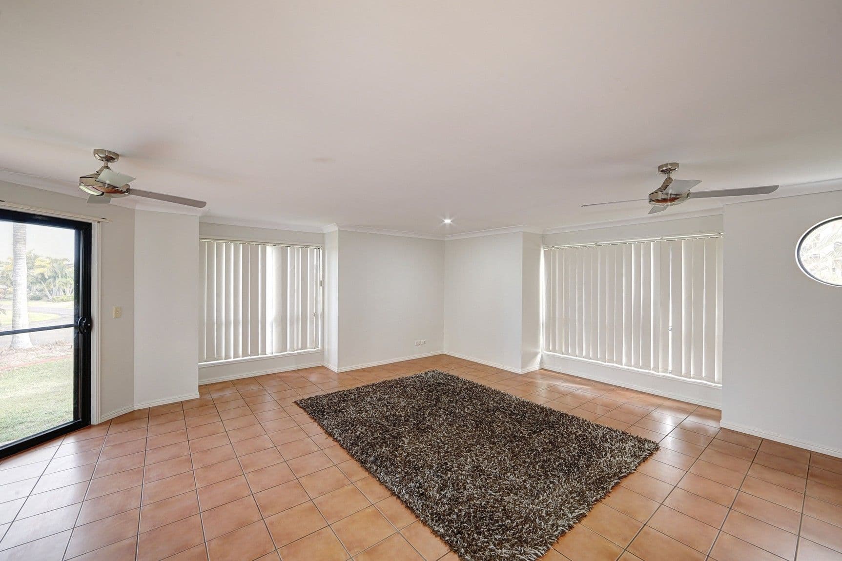 22 Robert John Circuit, Coral Cove QLD 4670, Coral Cove - Thumbnail 5
