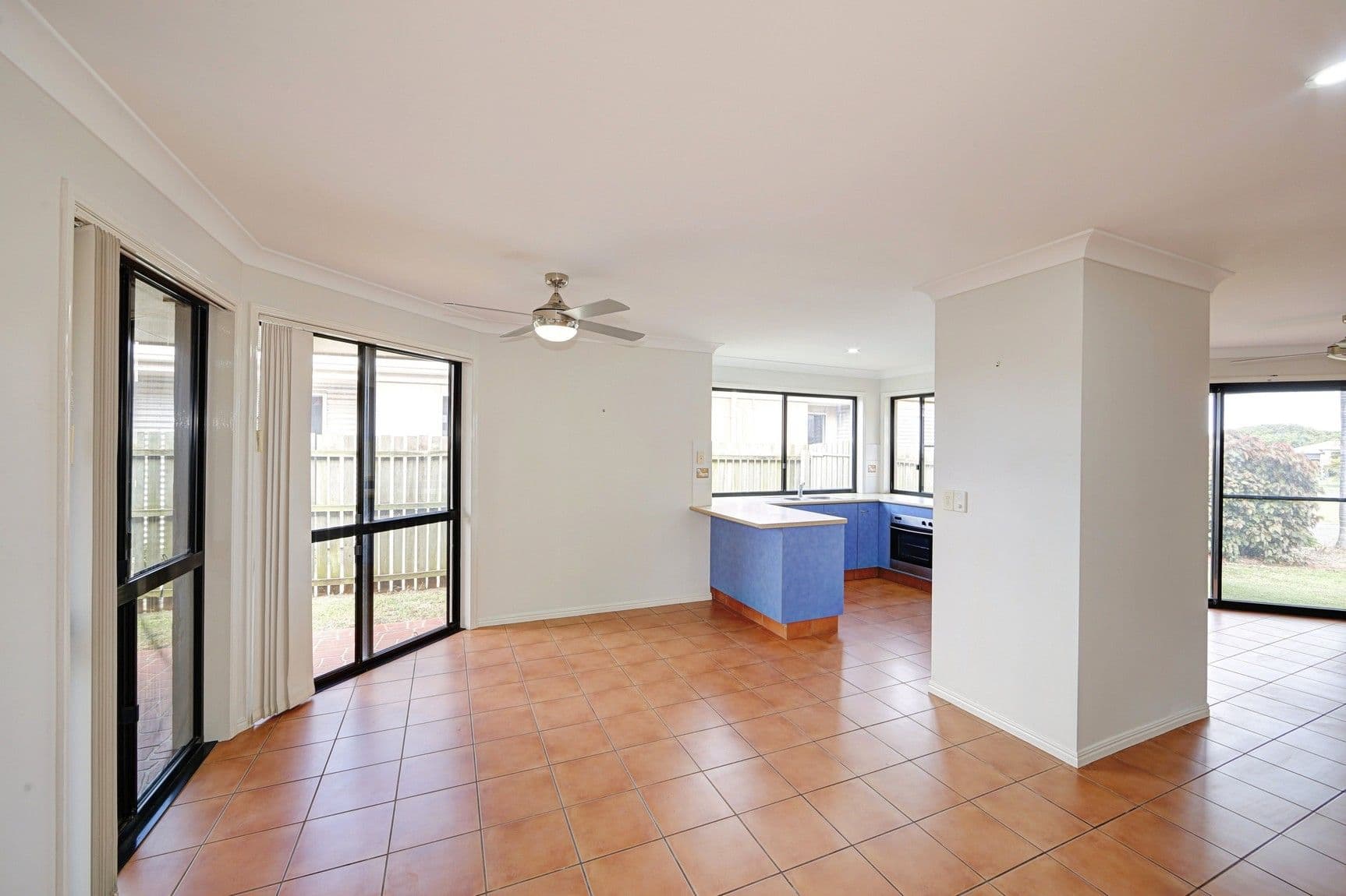 22 Robert John Circuit, Coral Cove QLD 4670, Coral Cove - Thumbnail 7