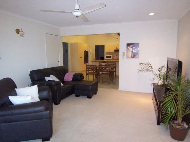2 Harvey Place, WISHART QLD 4122, Wishart - Thumbnail 4
