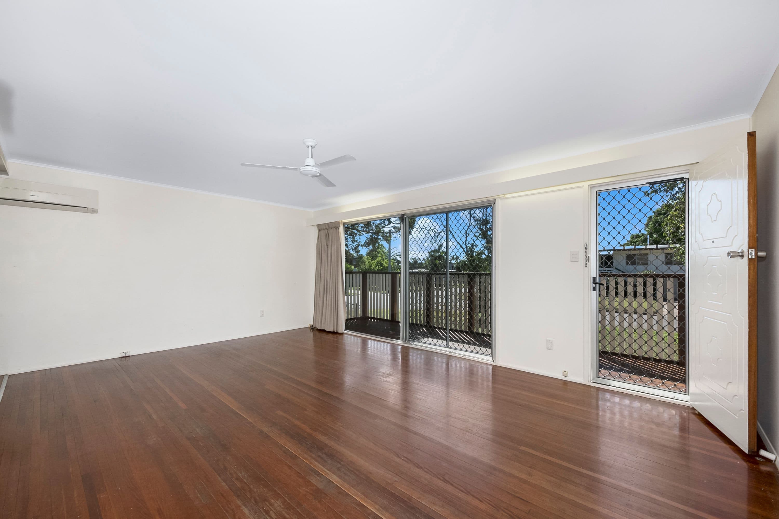 22 Halley Street, Wulguru QLD 4811, Wulguru - Thumbnail 2