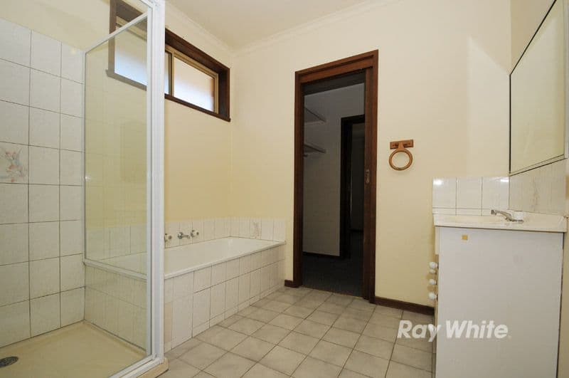 2 Mihan Street, NOBLE PARK VIC 3174, Noble Park - Thumbnail 7