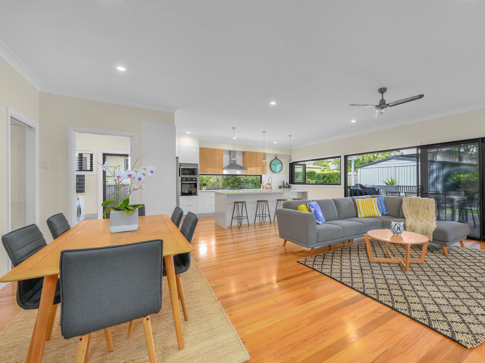 151 Beddoes Street, Holland Park QLD 4121, Holland Park - Thumbnail 2