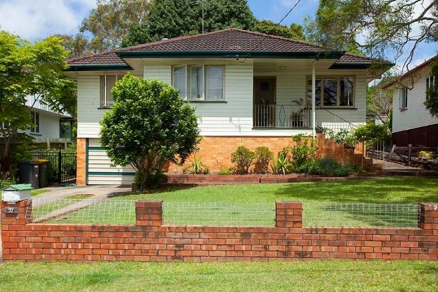 27 Curfew Street, UPPER MOUNT GRAVATT QLD 4122, Upper Mount Gravatt - Thumbnail 2