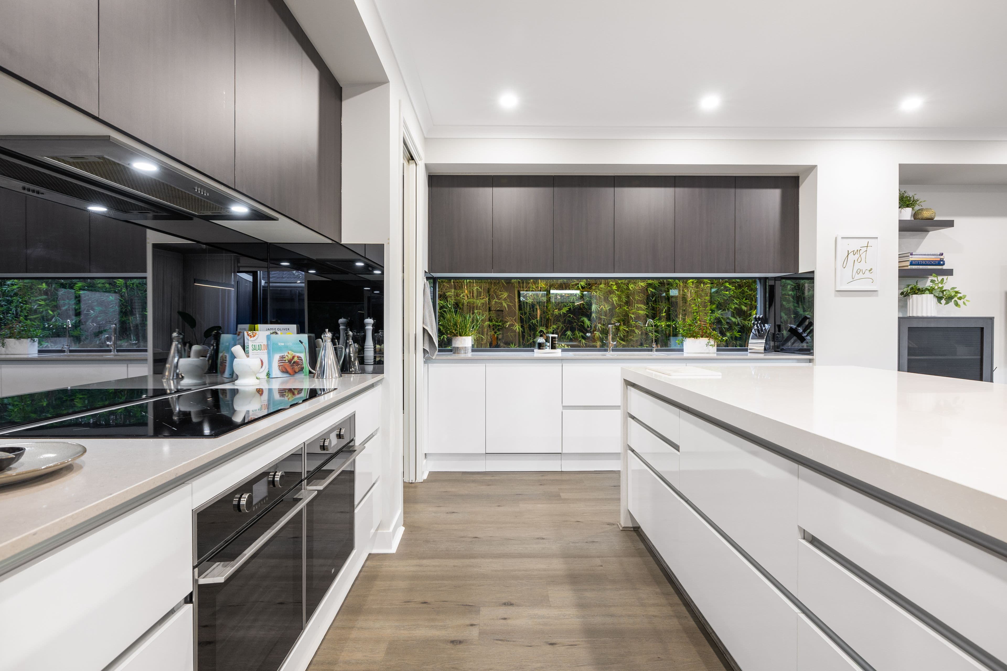 33 Ormond Road, Clayton VIC 3168, Clayton - Thumbnail 4