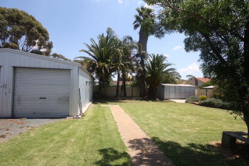 2 King Street, ROCHESTER VIC 3561, Rochester - Thumbnail 4