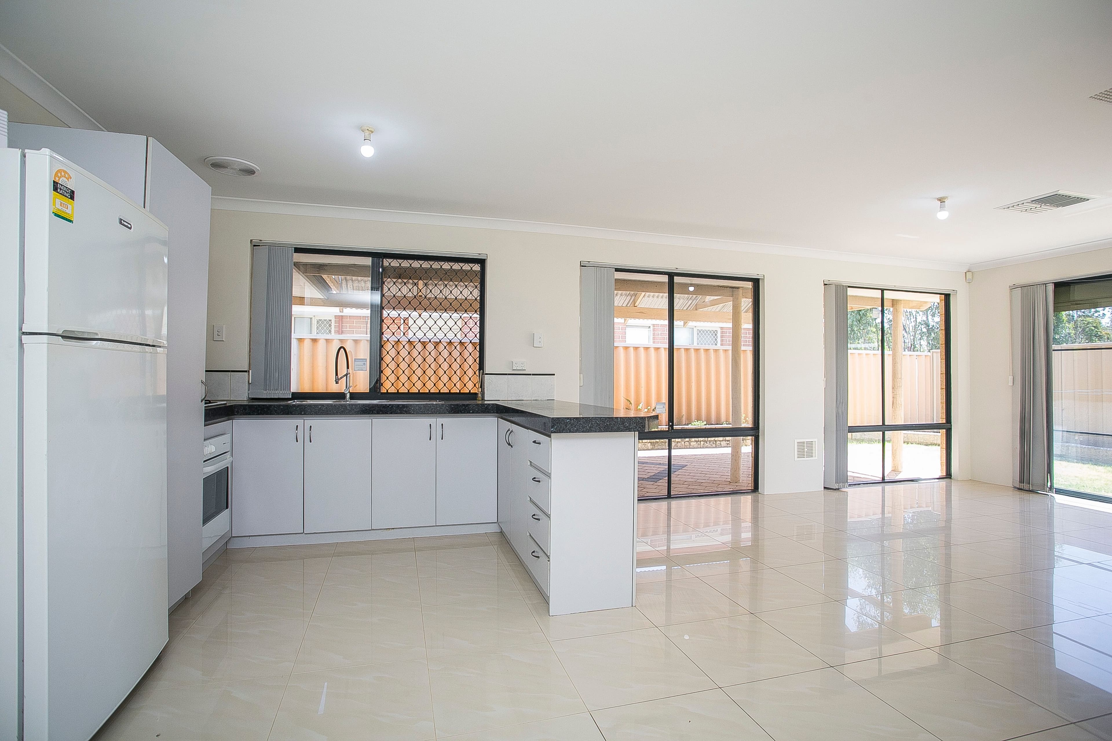 2B Erith Street, Kenwick WA 6107, Kenwick - Thumbnail 3