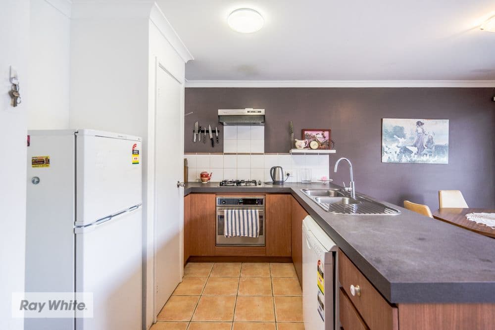 4 Stanbury Crescent, Morley WA 6062, Morley - Thumbnail 4