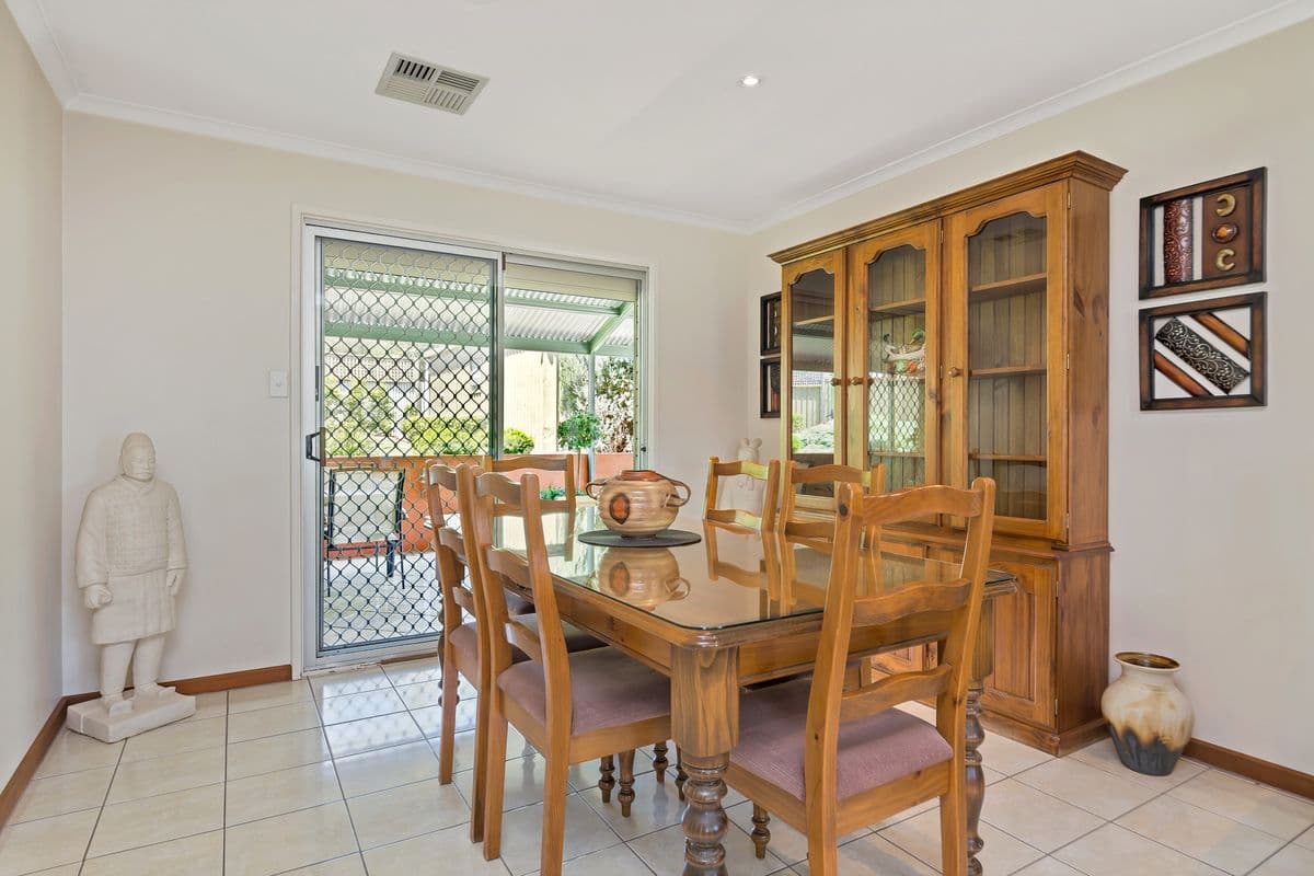 27 Laver Avenue, Gulfview Heights SA 5096, Gulfview Heights - Thumbnail 5