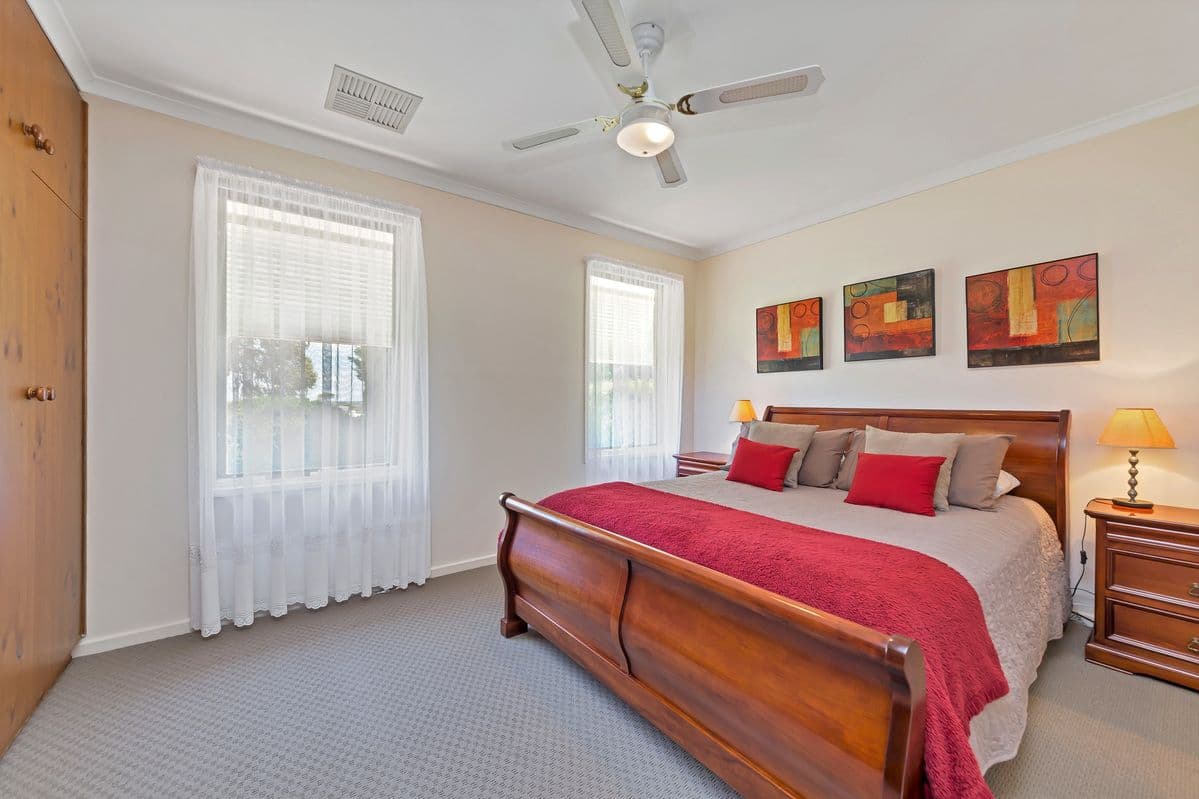 27 Laver Avenue, Gulfview Heights SA 5096, Gulfview Heights - Thumbnail 6