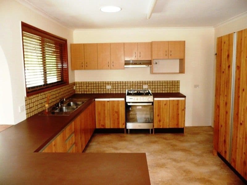 12 Frobisher Street, SPRINGWOOD QLD 4127, Springwood - Thumbnail 3