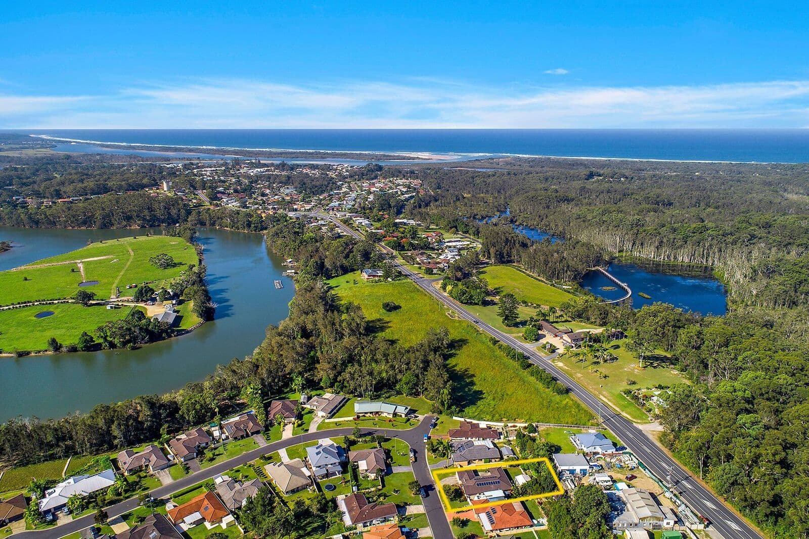13 Lake Court, Urunga - Thumbnail 2