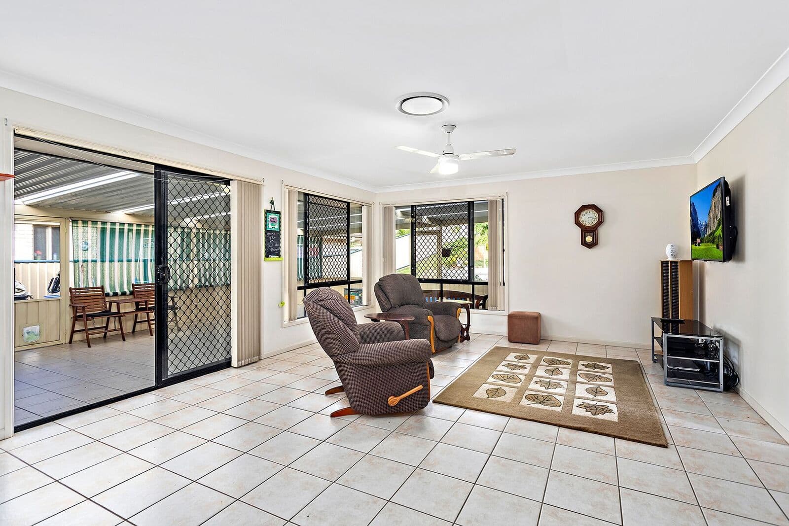 13 Lake Court, Urunga - Thumbnail 3