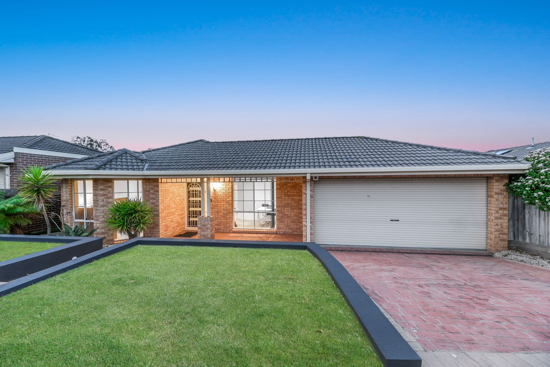 45 Jarryd Crescent, Berwick VIC 3806, Berwick - Thumbnail 2