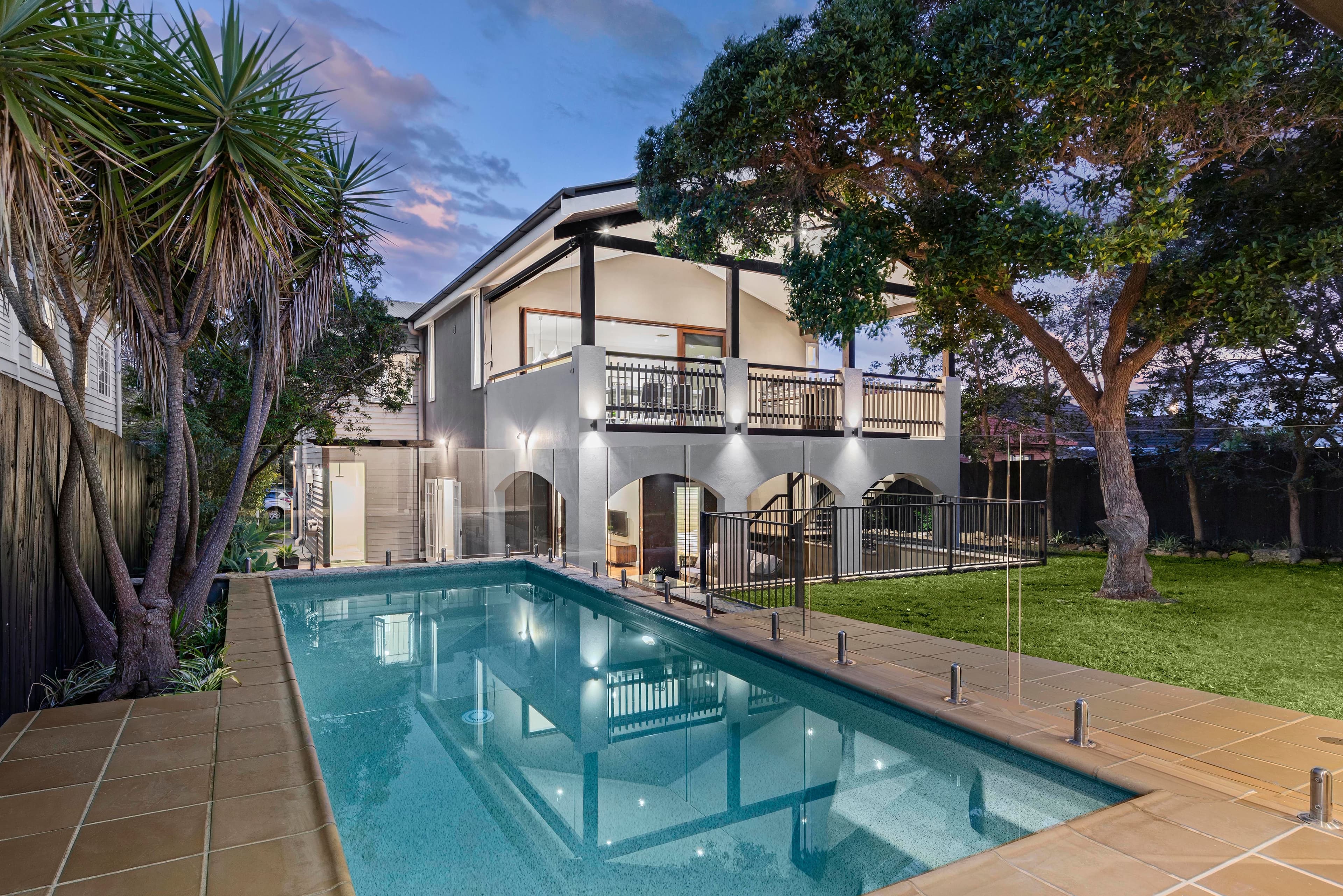 27 Howard Street, Grange QLD 4051, Grange - Thumbnail 2
