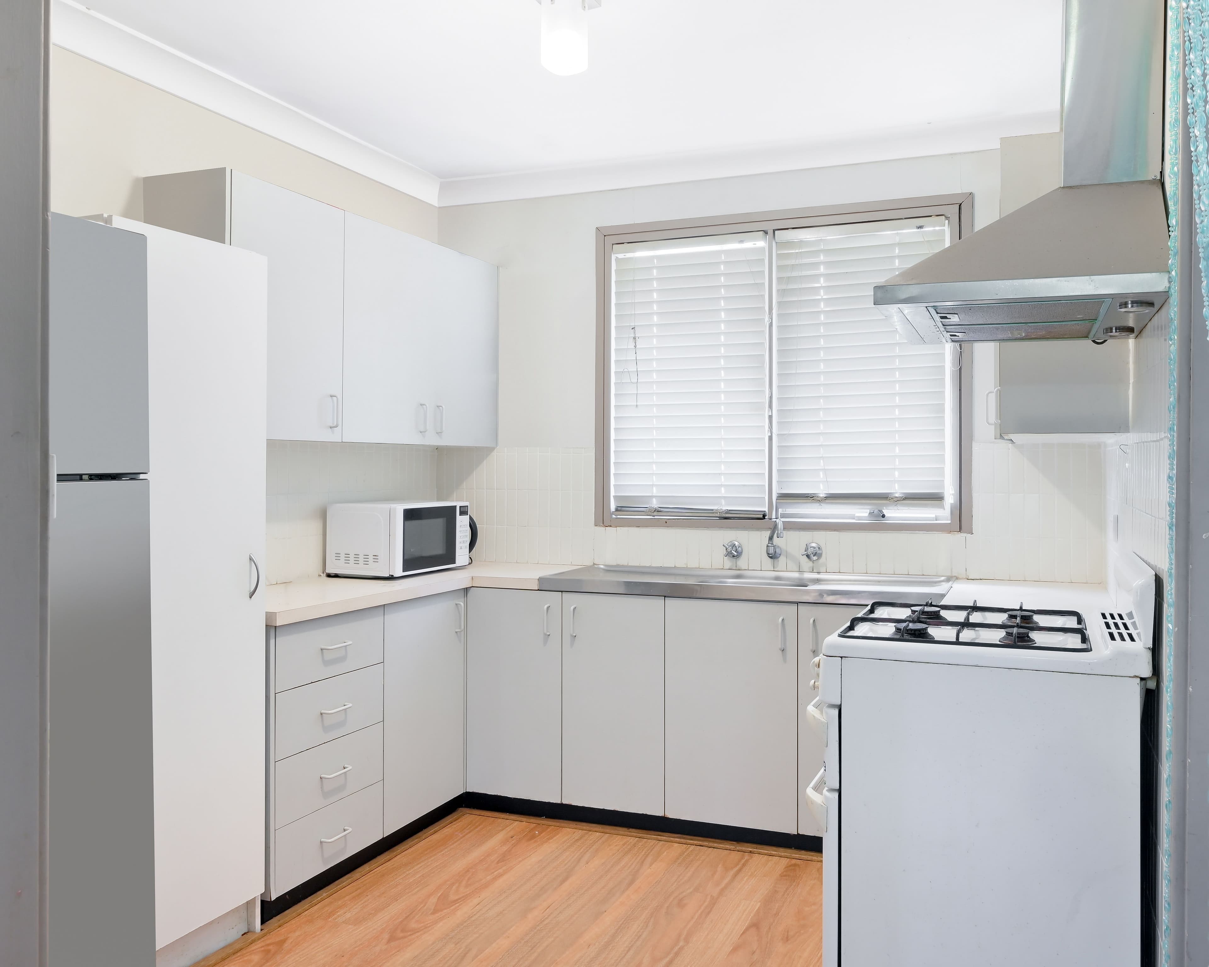 2 Evelyn Street, Macquarie Fields NSW 2564, Macquarie Fields - Thumbnail 3