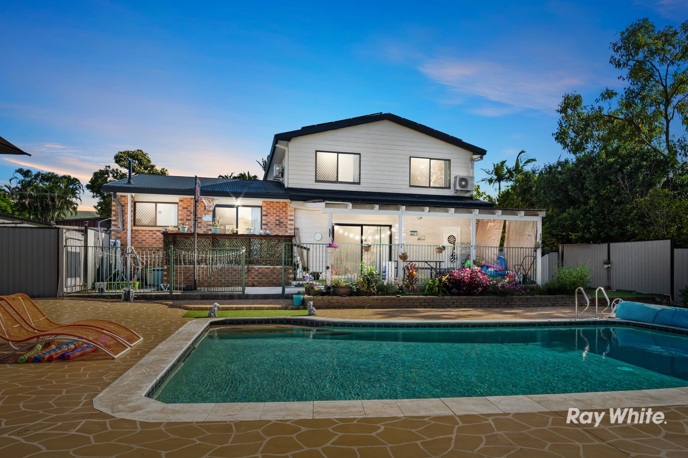 33 Lobelia Avenue, Daisy Hill QLD 4127, Daisy Hill - Thumbnail 2