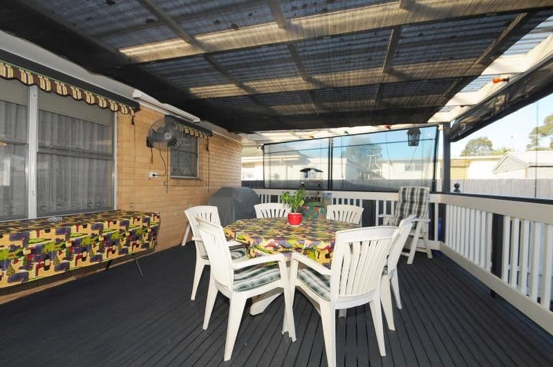 44 Tamarisk Drive, Frankston North VIC 3200, Frankston North - Thumbnail 3