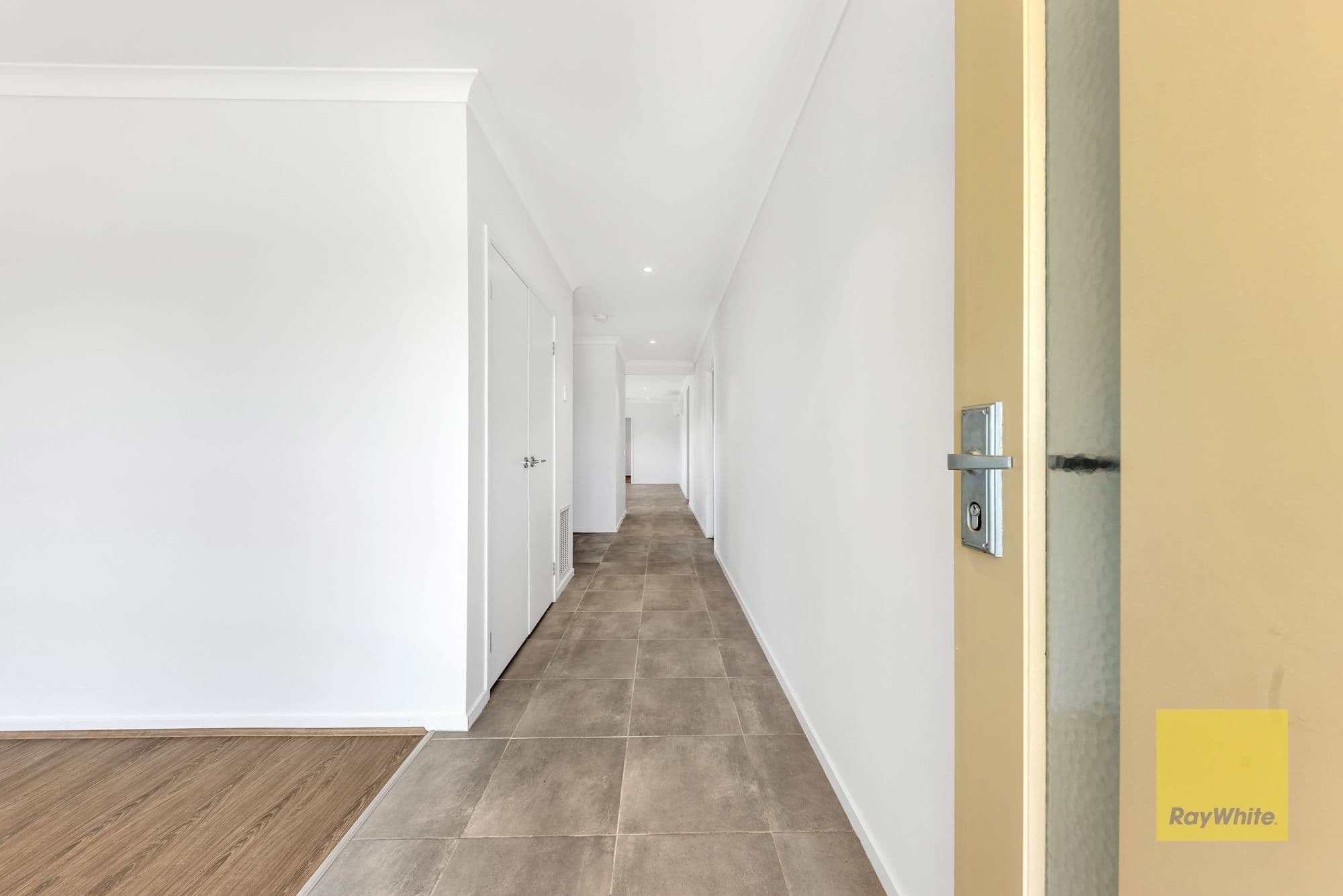 32 Grima Crescent, Wyndham Vale VIC 3024, Wyndham Vale - Thumbnail 4