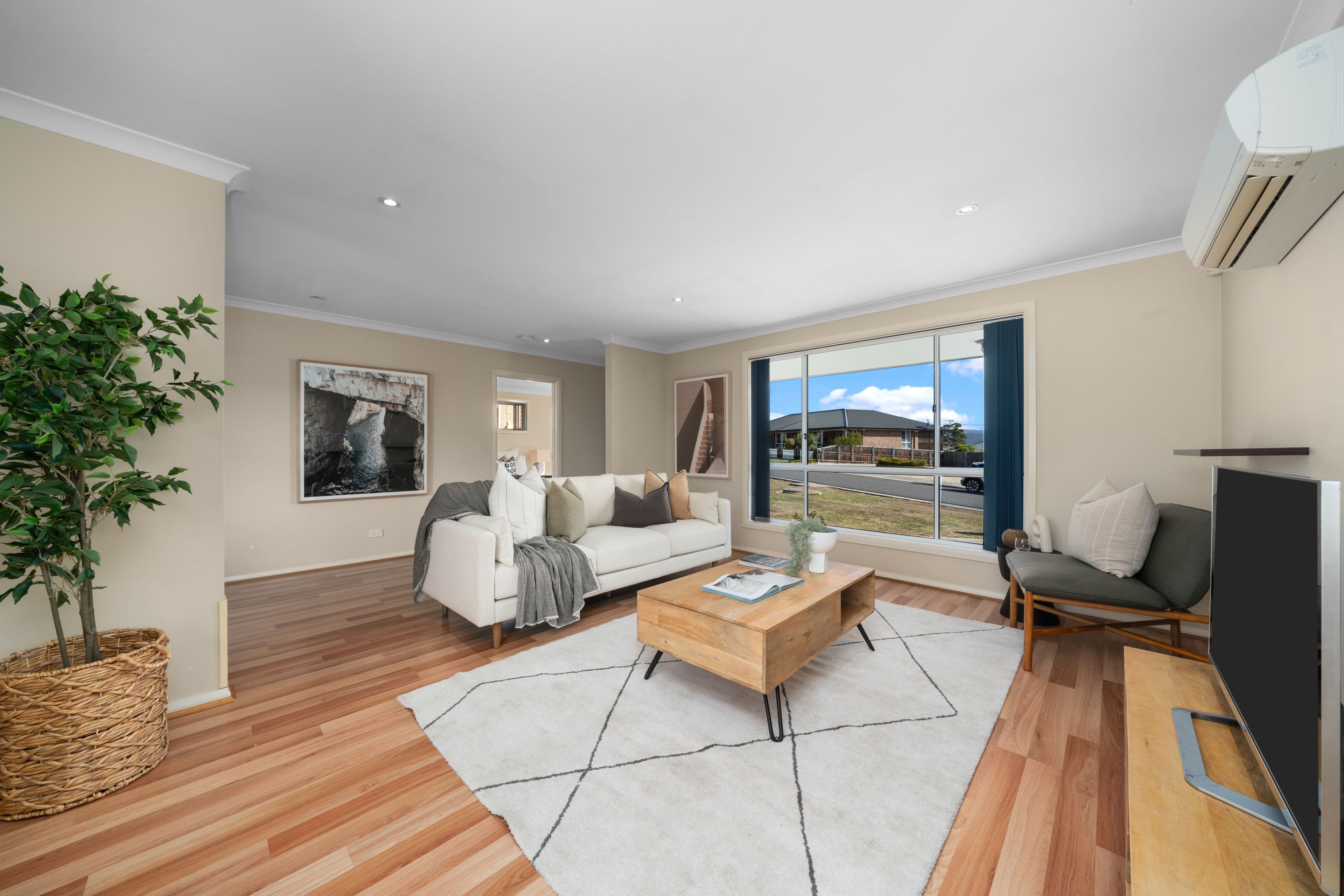 8 Gateway Drive, New Norfolk TAS 7140, New Norfolk - Thumbnail 5