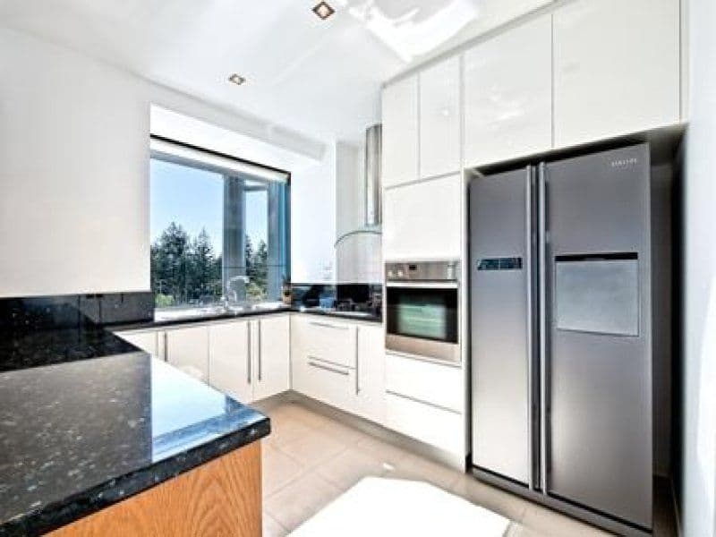 11 Peak Avenue, MAIN BEACH QLD 4217, Main Beach - Thumbnail 7