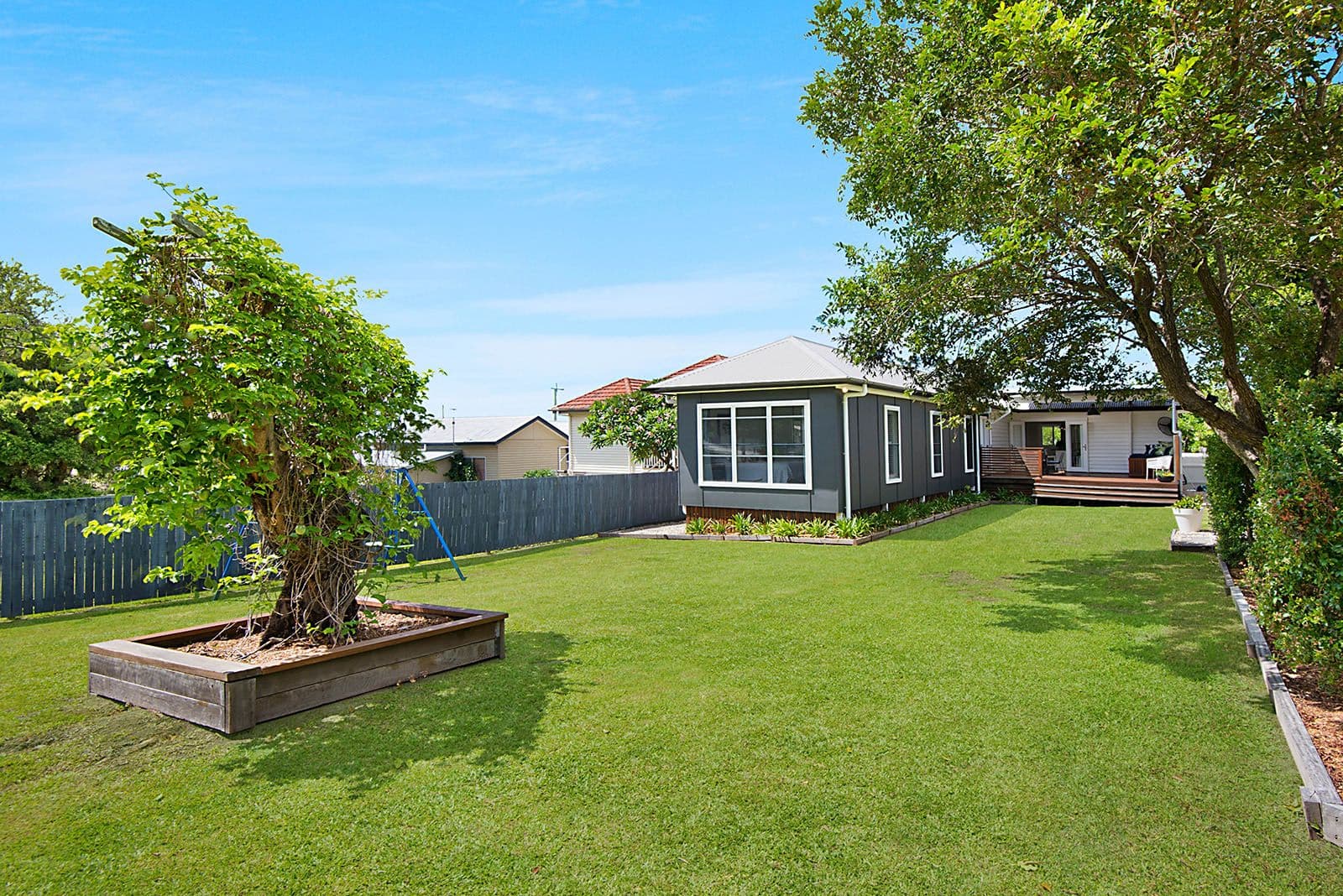 132 Broadwater Road, Mount Gravatt East QLD 4122, Mount Gravatt East - Thumbnail 2