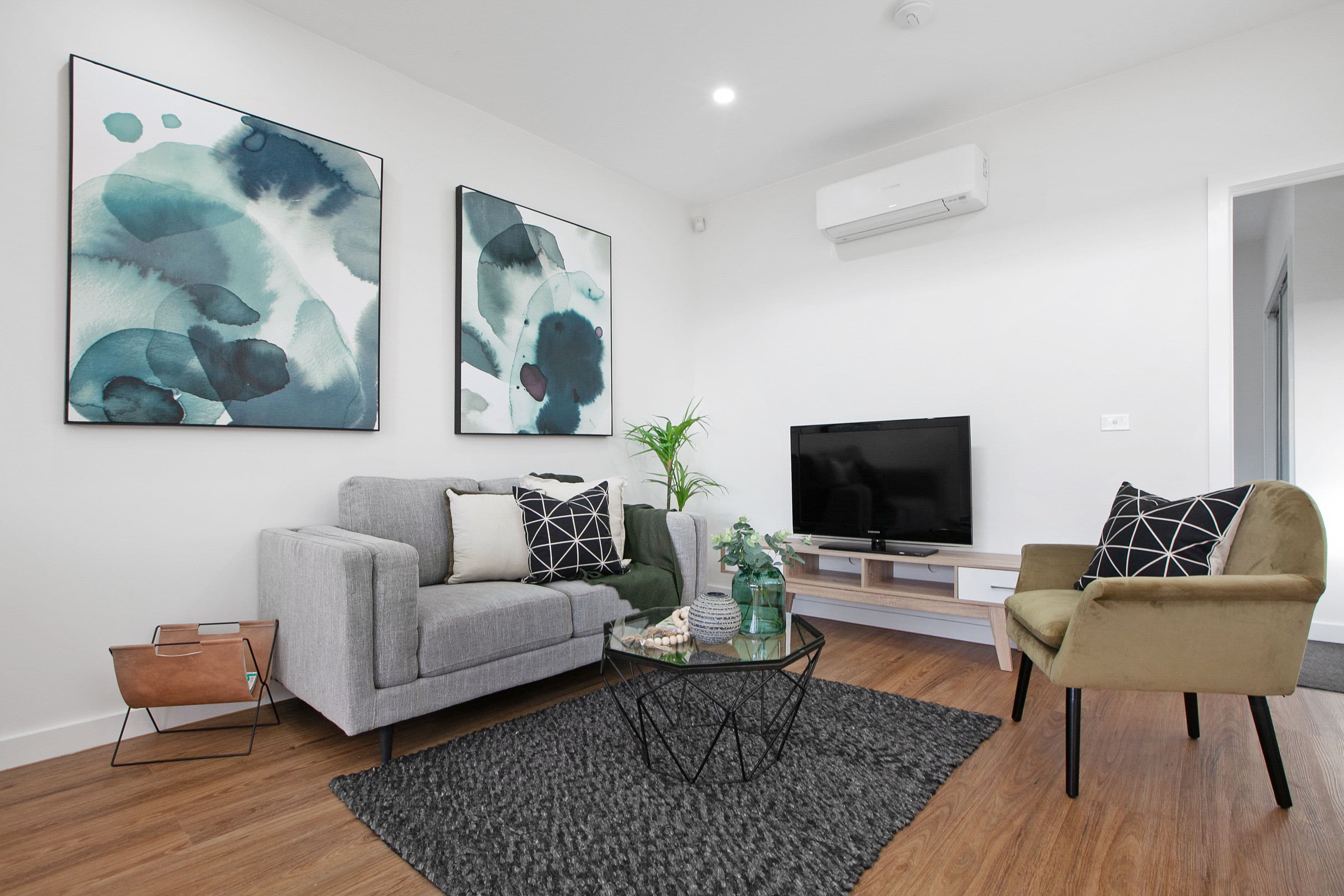 1 Mendip Road, Reservoir VIC 3073, Reservoir - Thumbnail 5