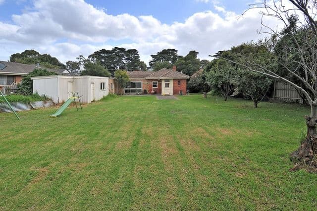 1 Griffiths Street, RESERVOIR VIC 3073, Reservoir - Thumbnail 3