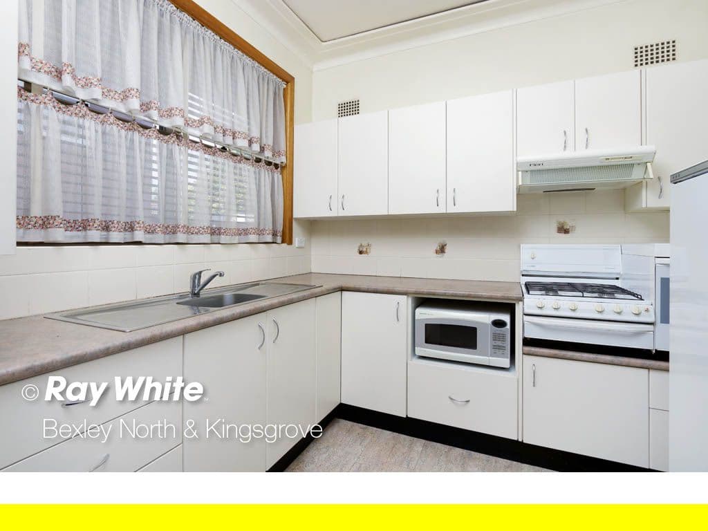 10 Pacific Street, Kingsgrove NSW 2208, Kingsgrove - Thumbnail 4