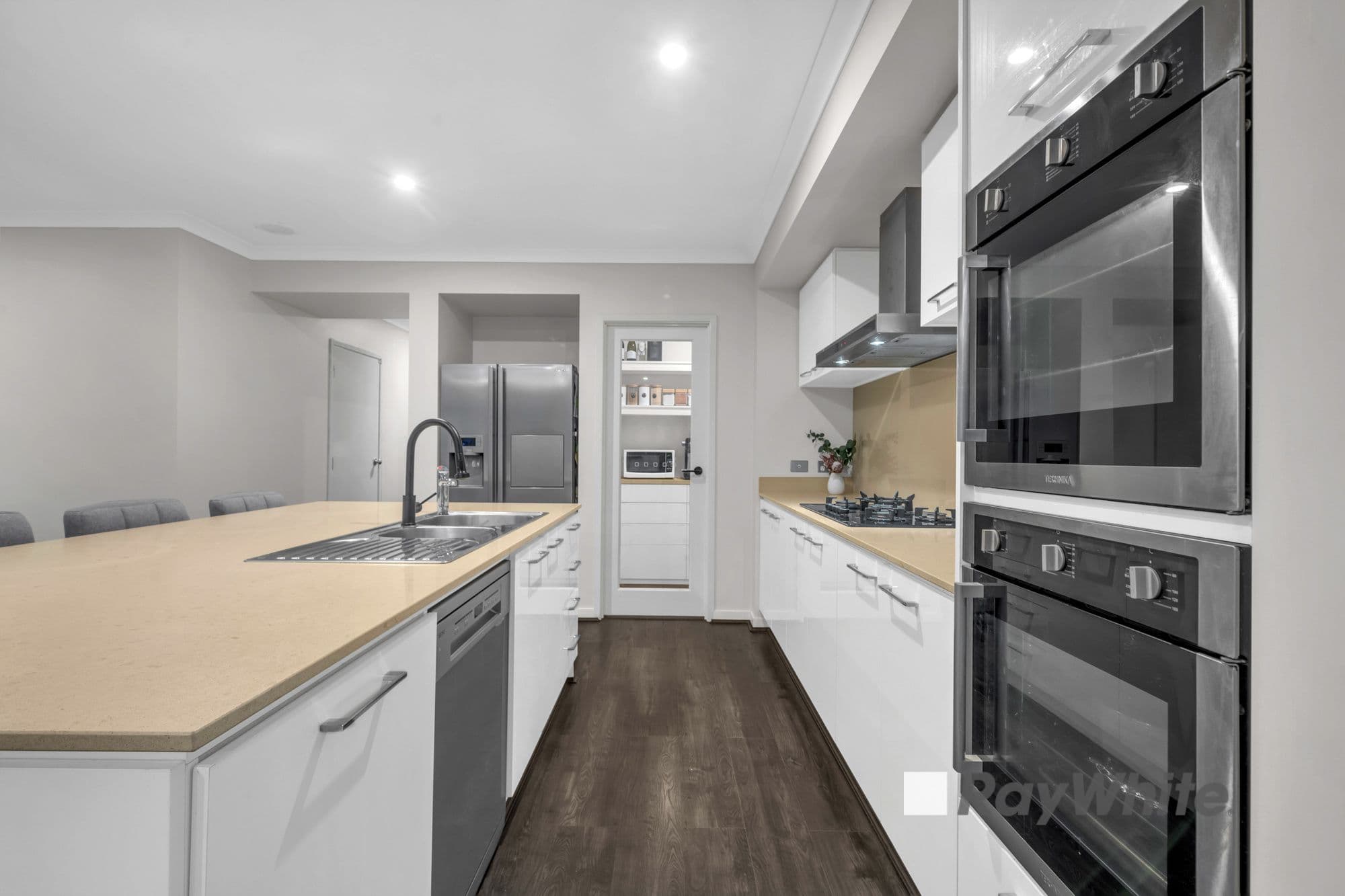 15 Albert Circuit, Pakenham VIC 3810, Pakenham - Thumbnail 3