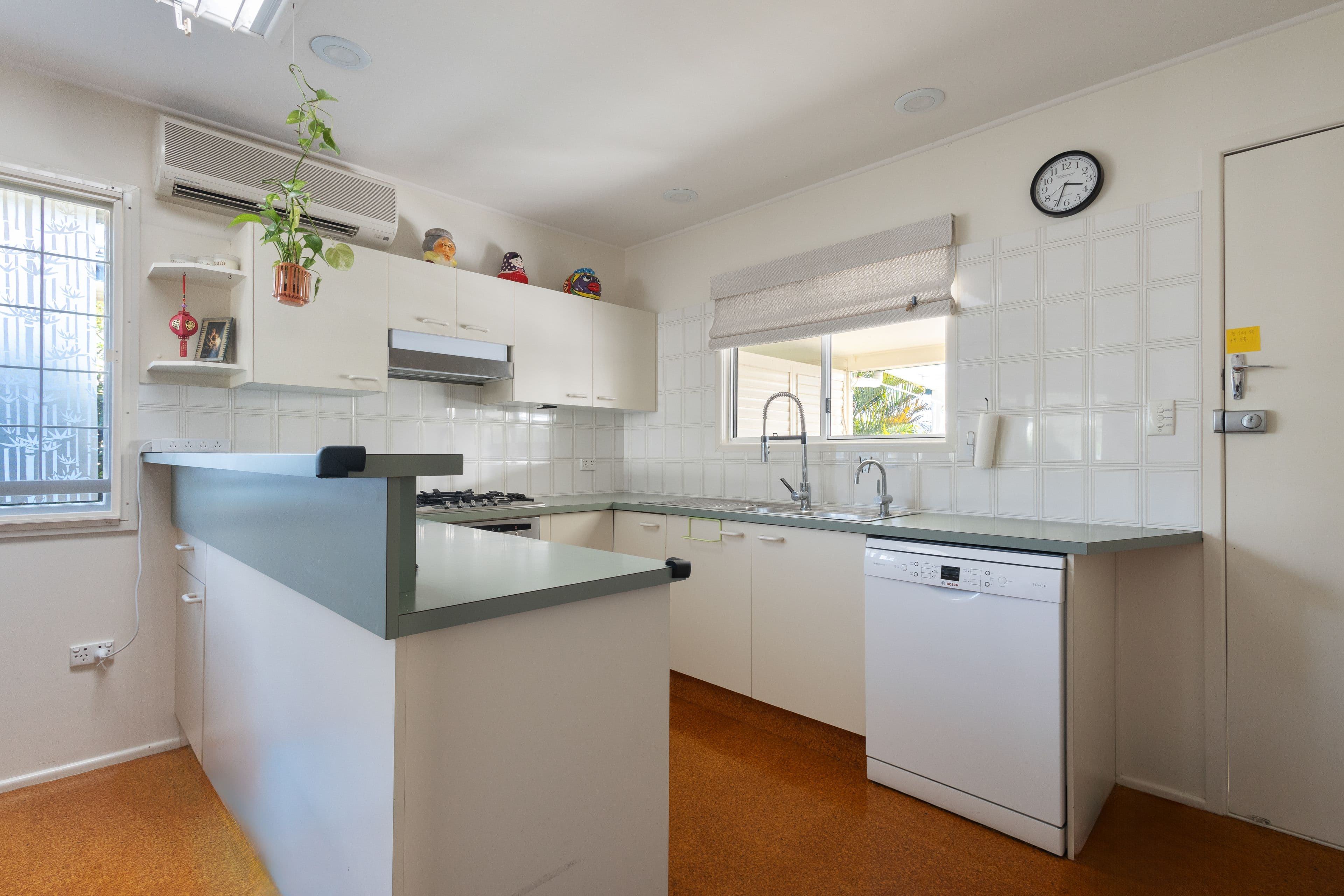 29 Yanderra Avenue, Arana Hills QLD 4054, Arana Hills - Thumbnail 3
