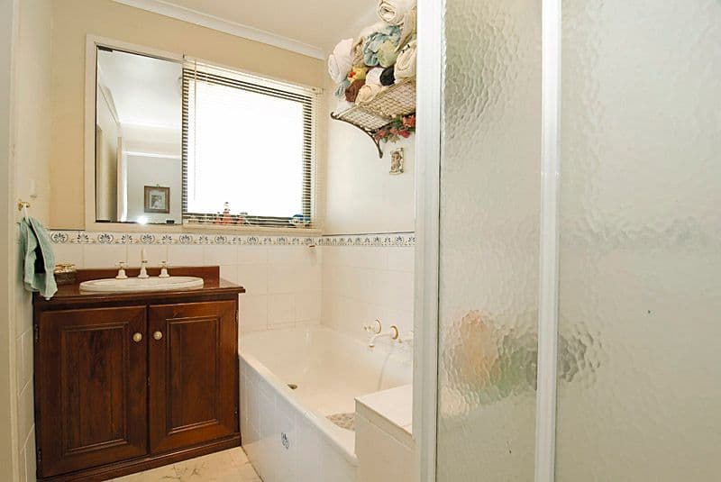 16 Landara Court, MOOROOLBARK VIC 3138, Mooroolbark - Thumbnail 8
