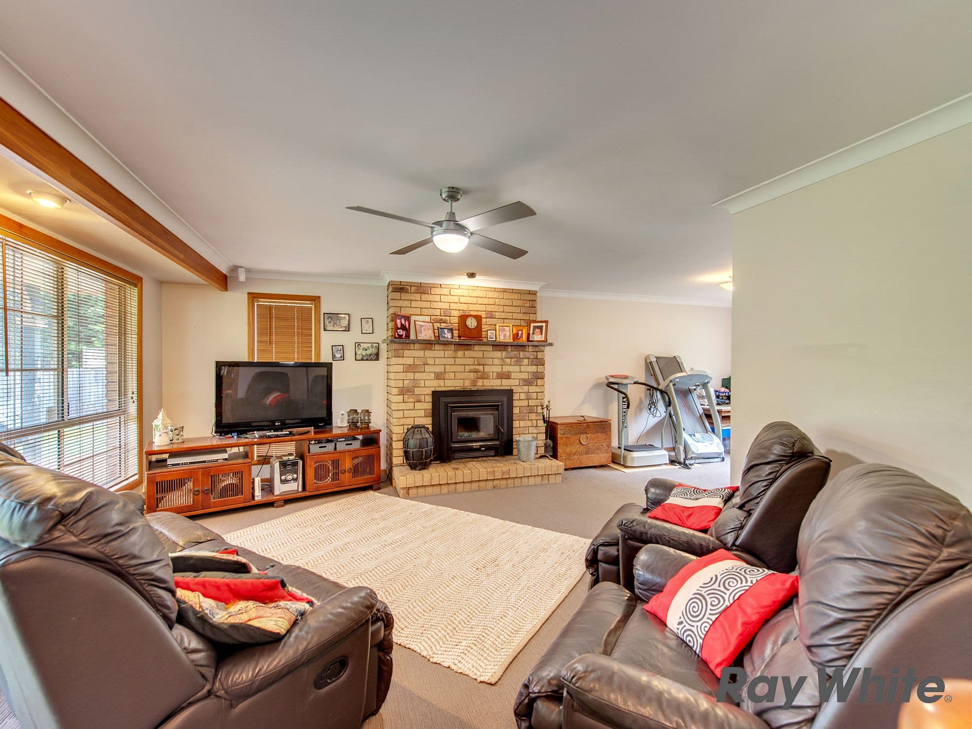 194 Jones Road, Bellbird Park QLD 4300, Bellbird Park - Thumbnail 3