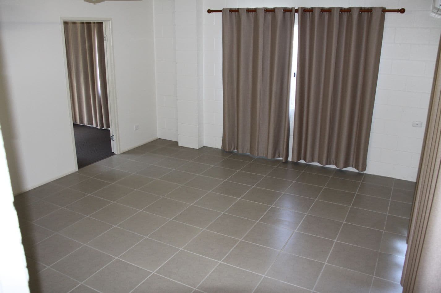 73 Booth Avenue, Tannum Sands QLD 4680, Tannum Sands - Thumbnail 5