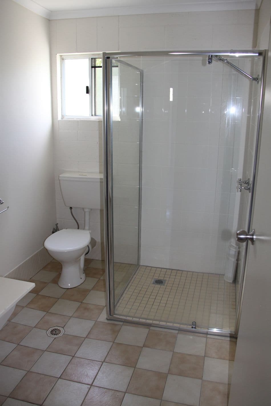 73 Booth Avenue, Tannum Sands QLD 4680, Tannum Sands - Thumbnail 6