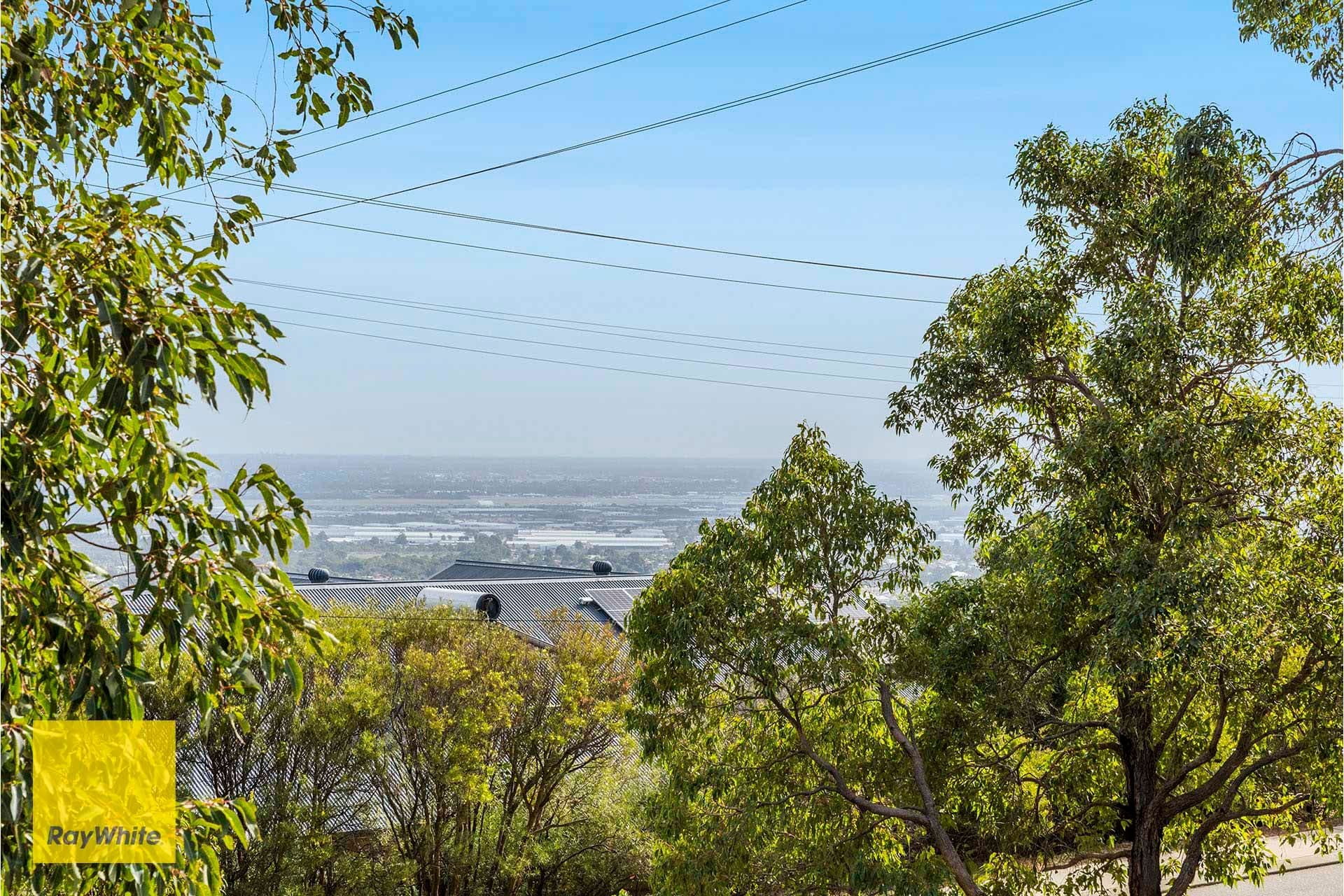 24 Nelson Crescent, Lesmurdie WA 6076, Lesmurdie - Thumbnail 3