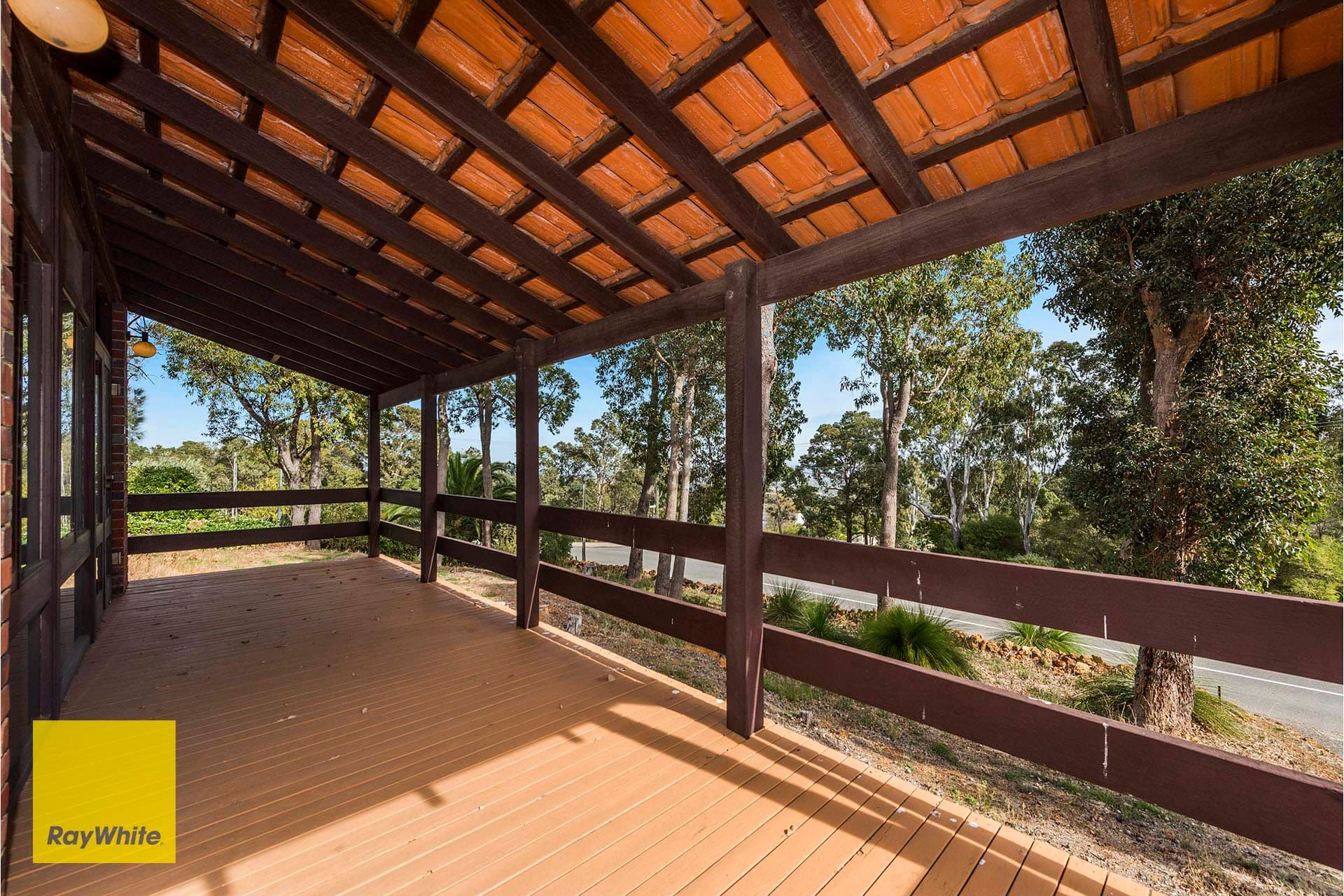 24 Nelson Crescent, Lesmurdie WA 6076, Lesmurdie - Thumbnail 4