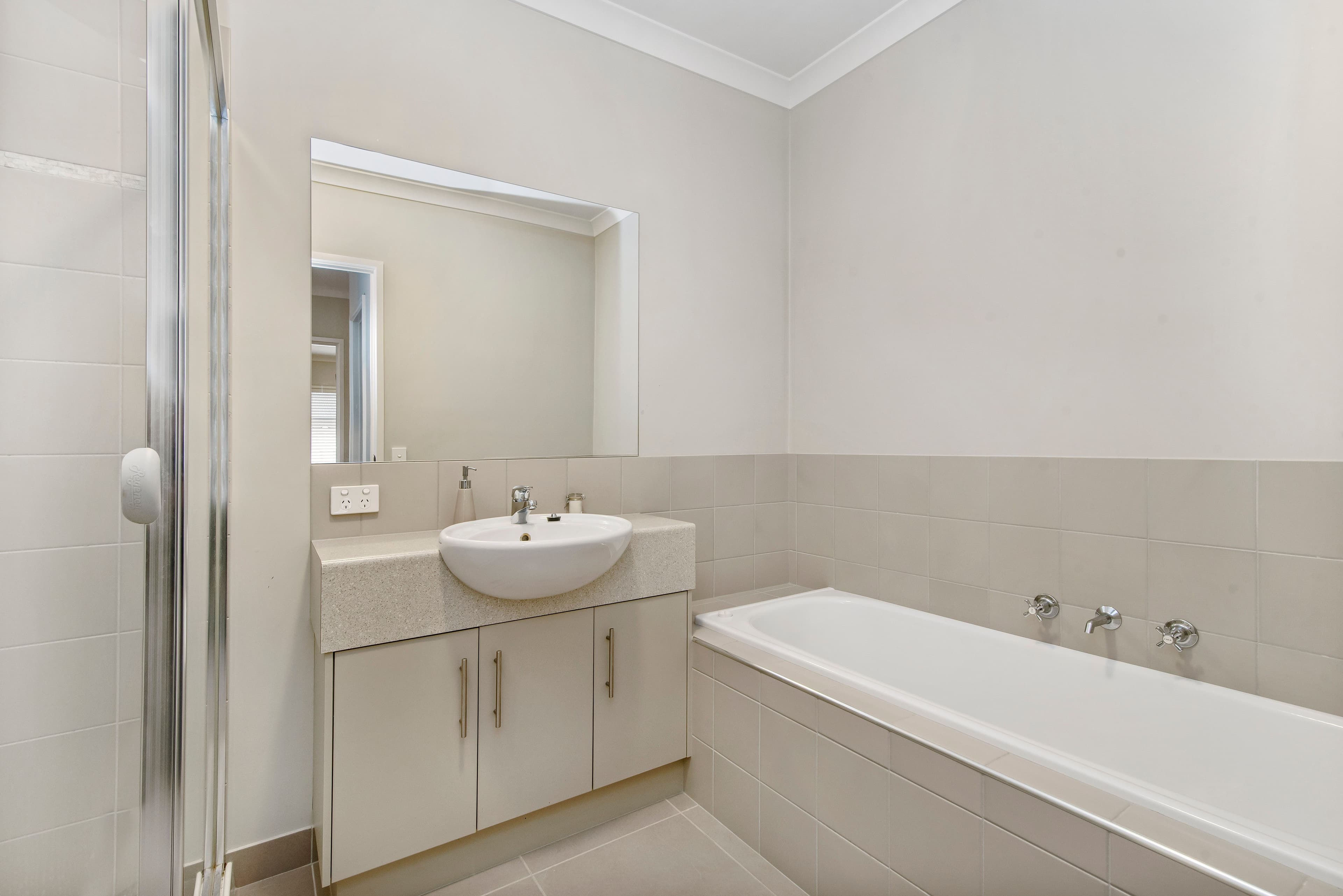 211A Aspinall Street, Kangaroo Flat VIC 3555, Kangaroo Flat - Thumbnail 4