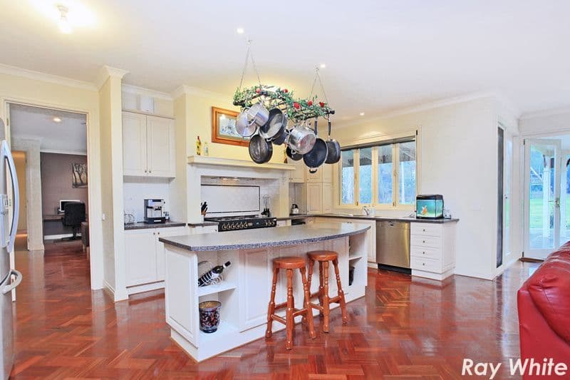 10 Meeking Drive, PAKENHAM VIC 3810, Pakenham - Thumbnail 3