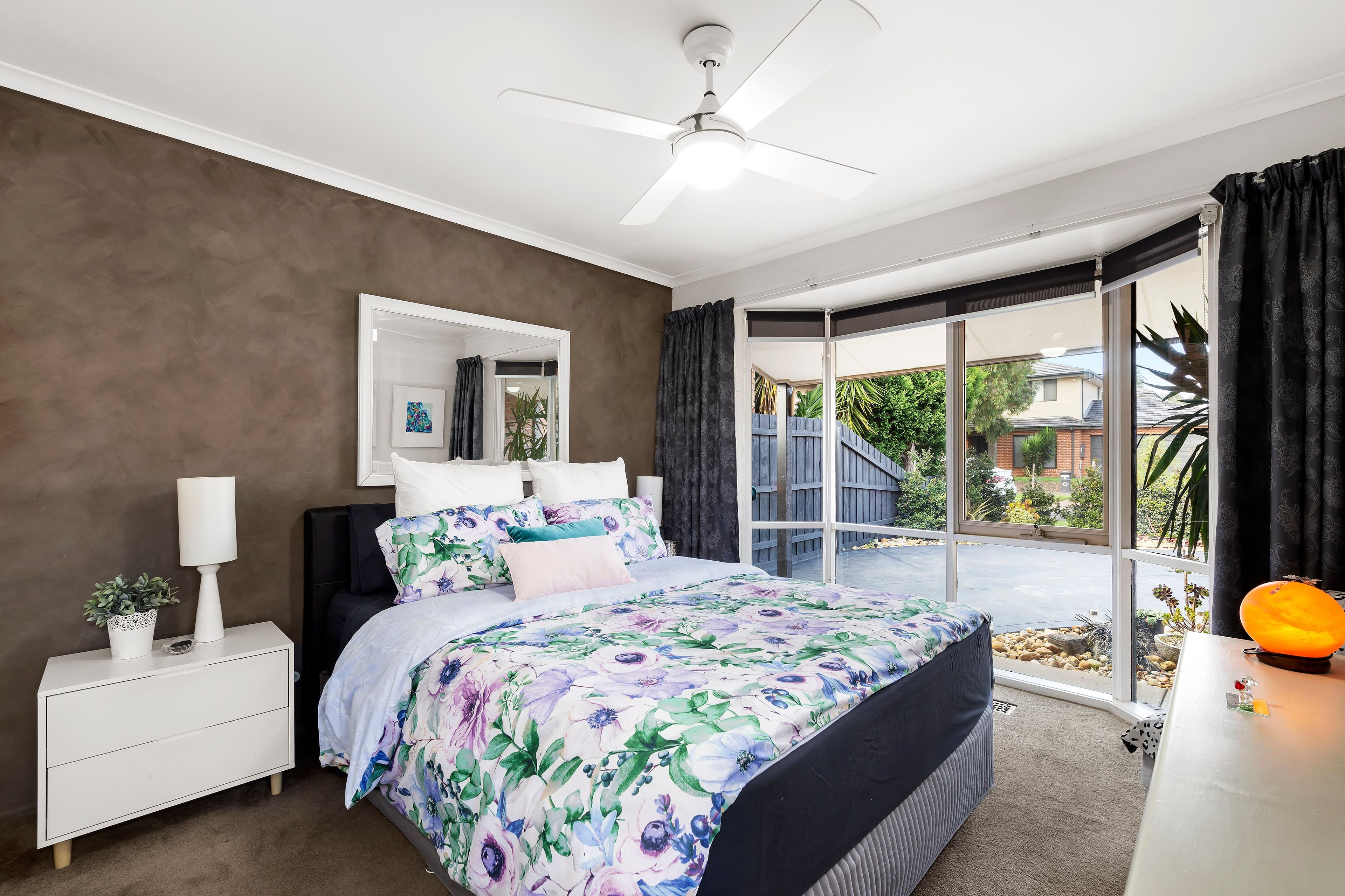 4 Farnham Crescent, Mill Park VIC 3082, Mill Park - Thumbnail 5