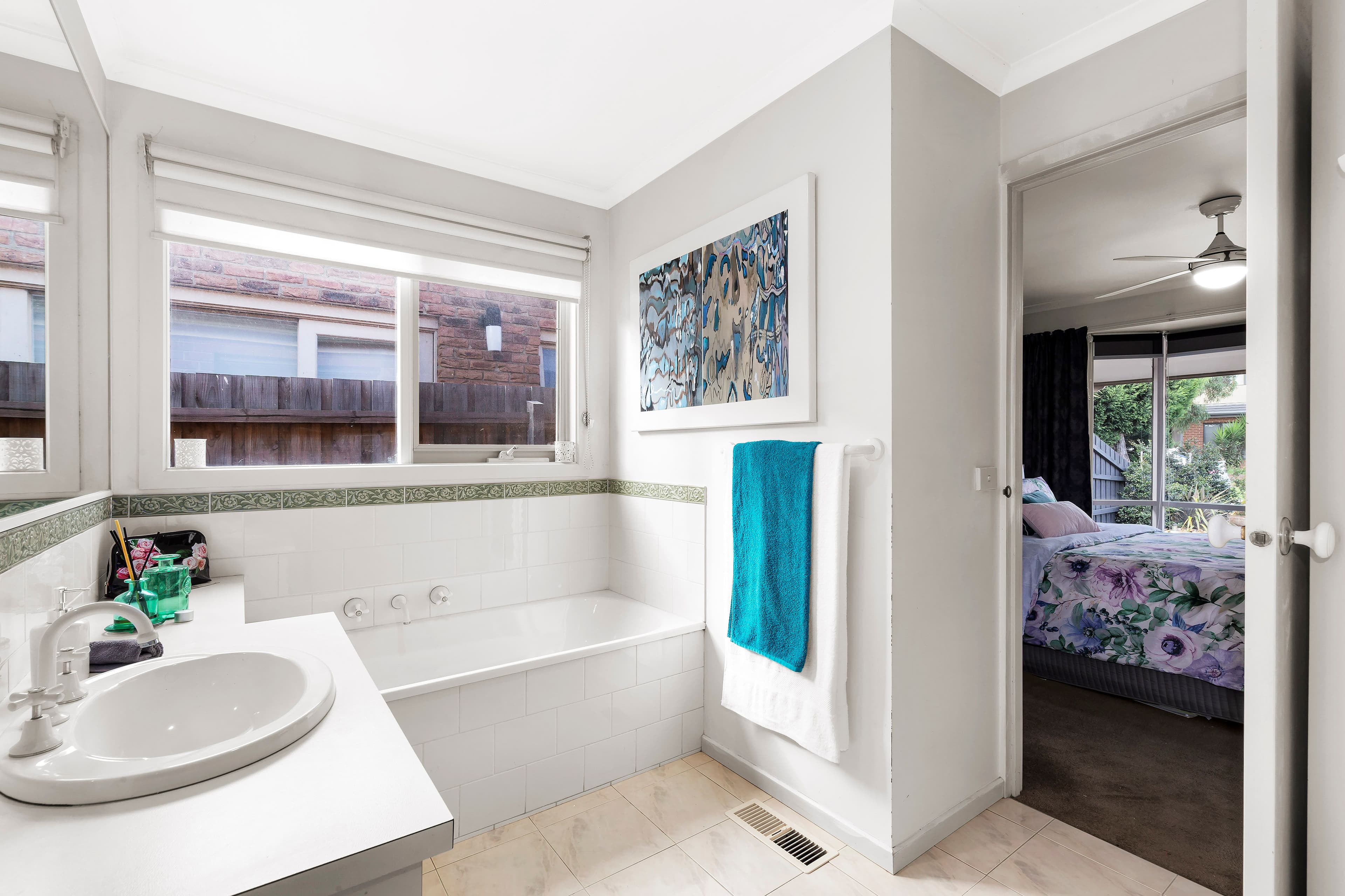 4 Farnham Crescent, Mill Park VIC 3082, Mill Park - Thumbnail 7