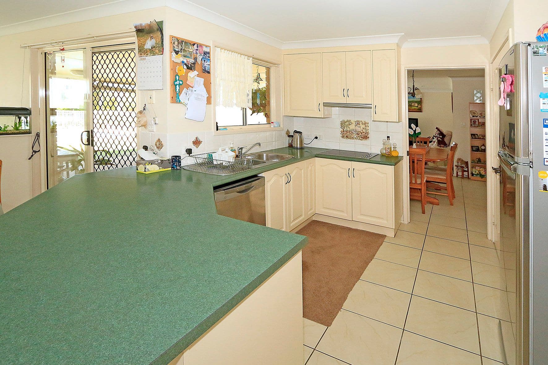9 Divine Street, Yeppoon QLD 4703, Yeppoon - Thumbnail 2