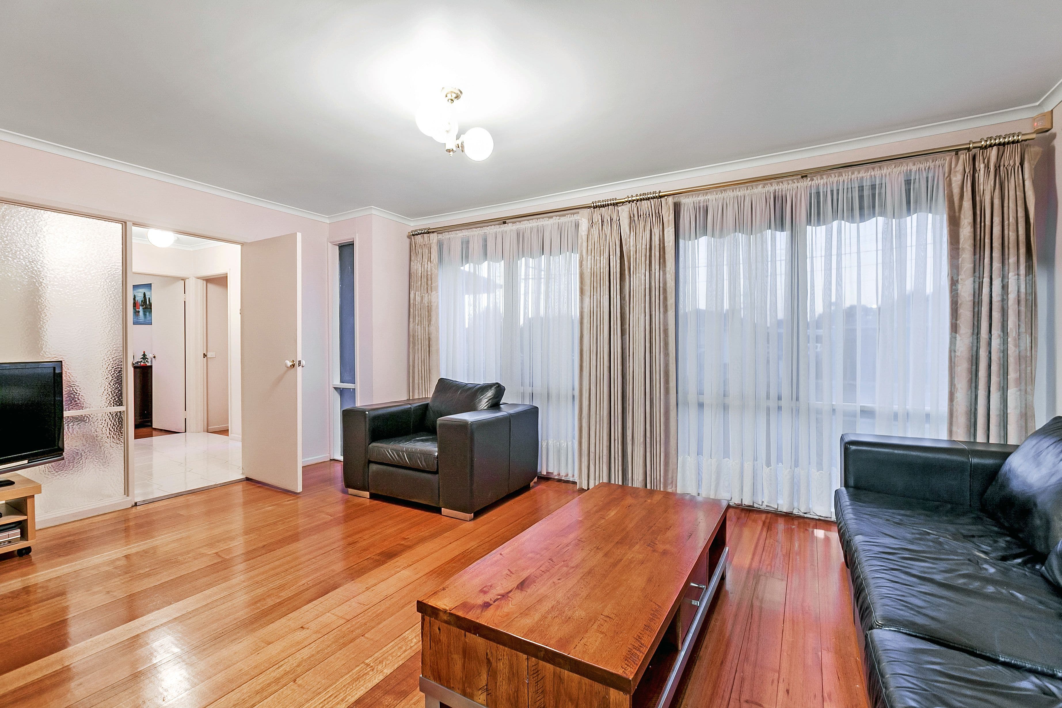 9 Lascelles Drive, Lalor VIC 3075, Lalor - Thumbnail 2
