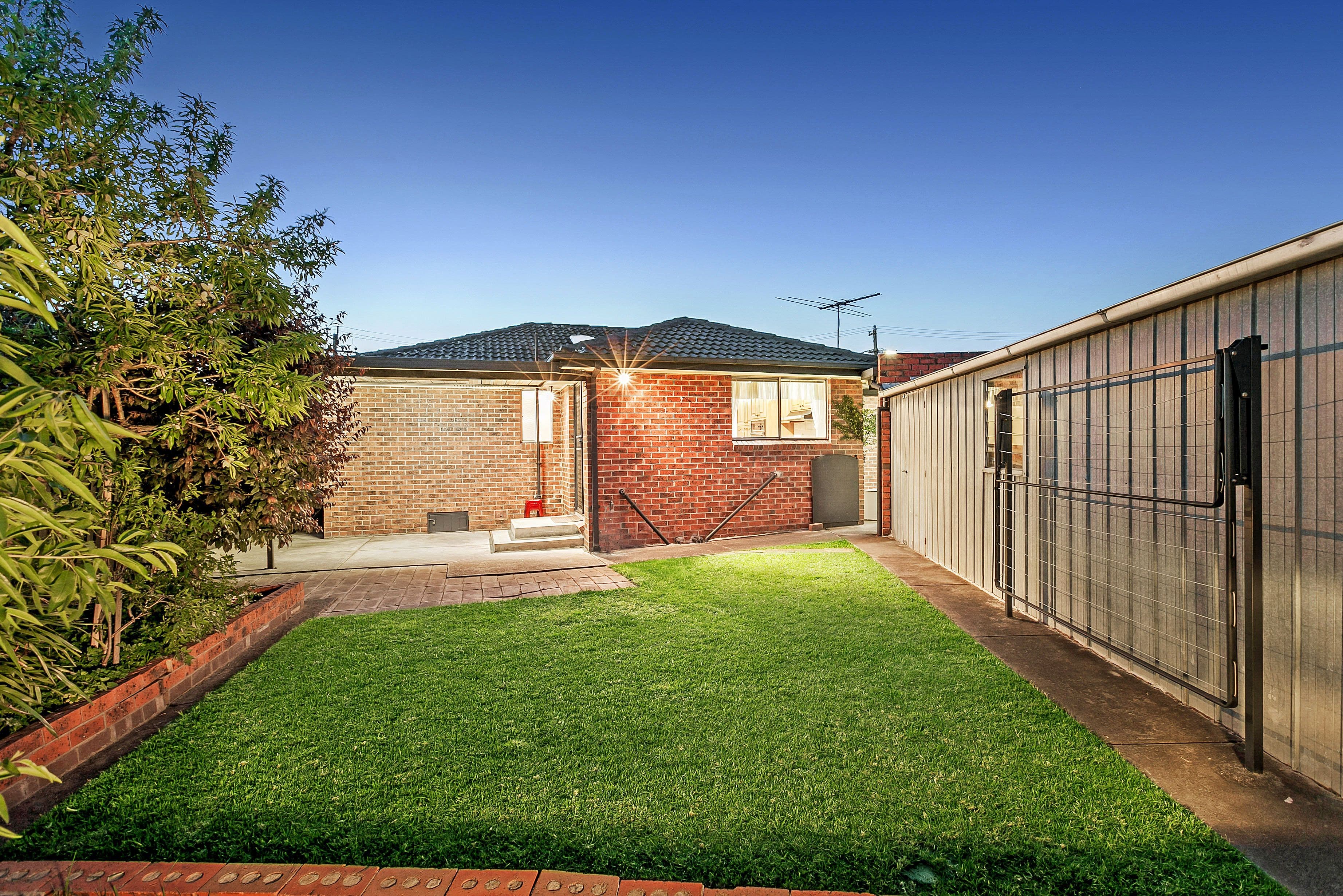 9 Lascelles Drive, Lalor VIC 3075, Lalor - Thumbnail 8
