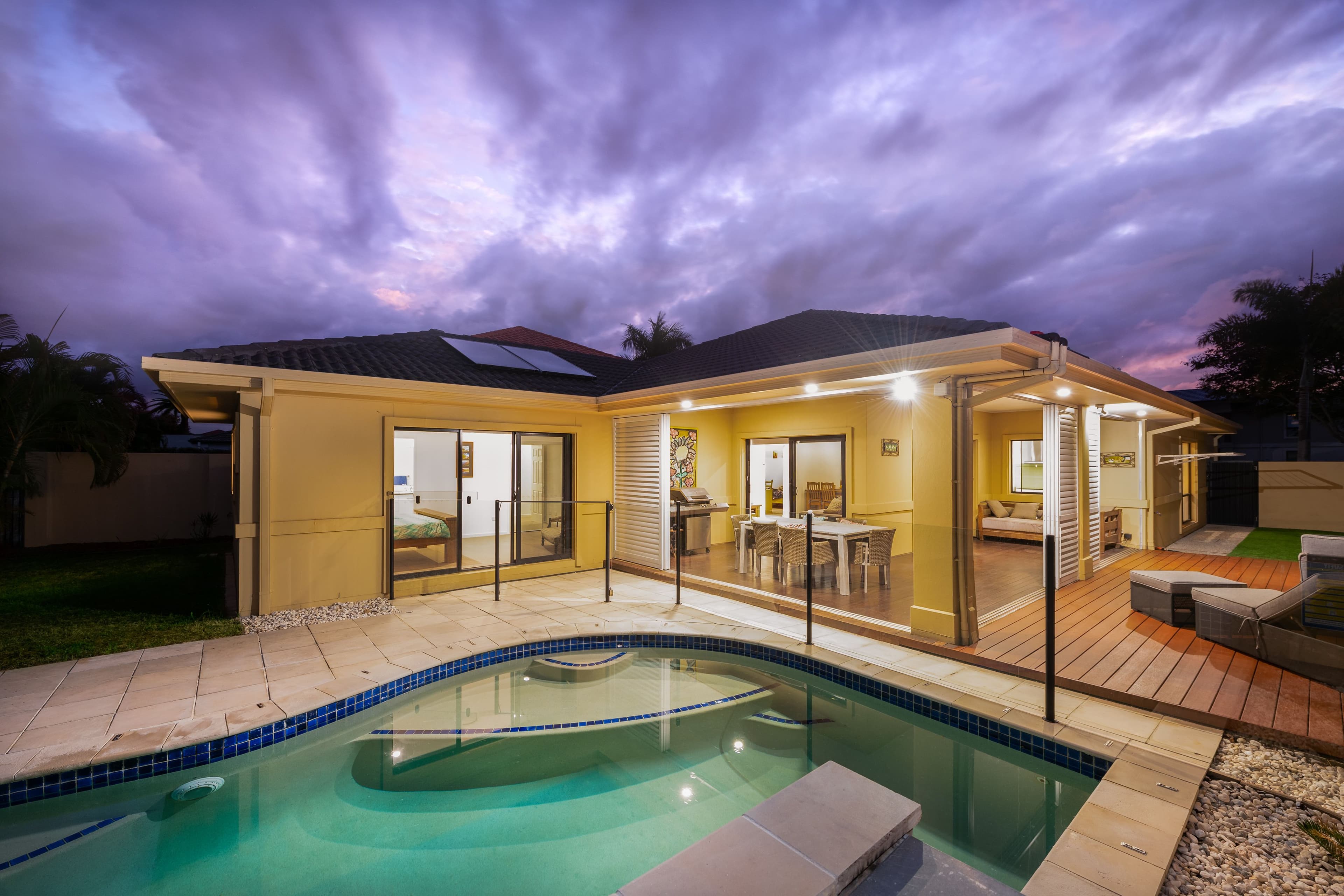 2560 Cressbrook Drive, Hope Island QLD 4212, Hope Island - Thumbnail 2