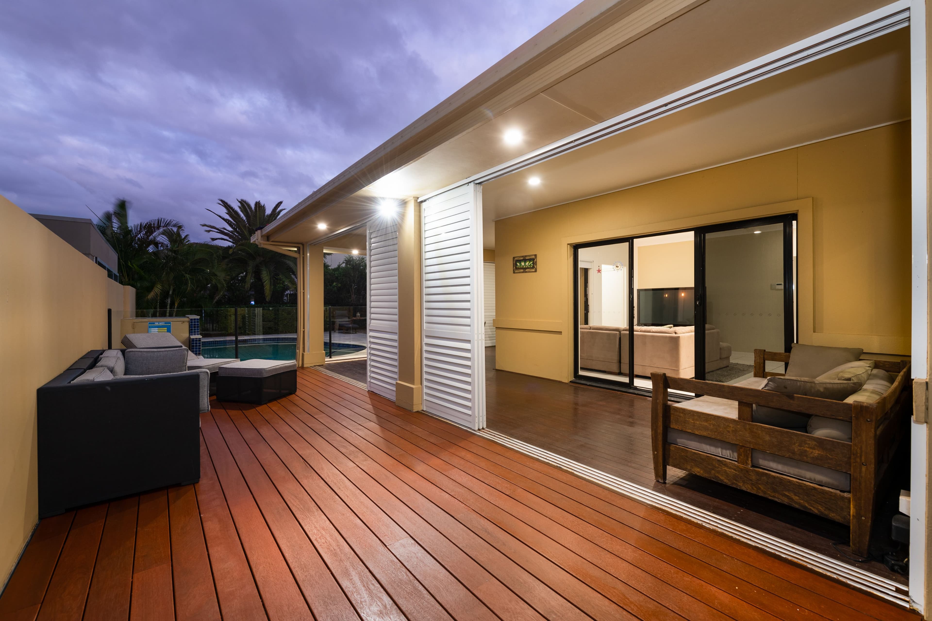 2560 Cressbrook Drive, Hope Island QLD 4212, Hope Island - Thumbnail 3