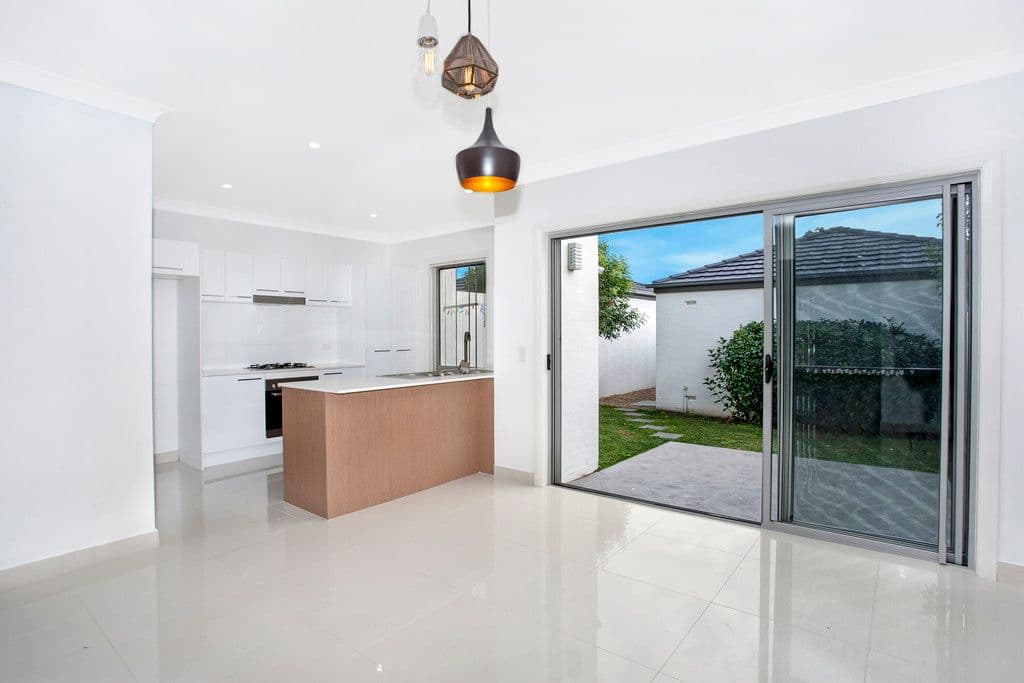 11 Sierra Avenue, Middleton Grange NSW 2171, Middleton Grange - Thumbnail 3