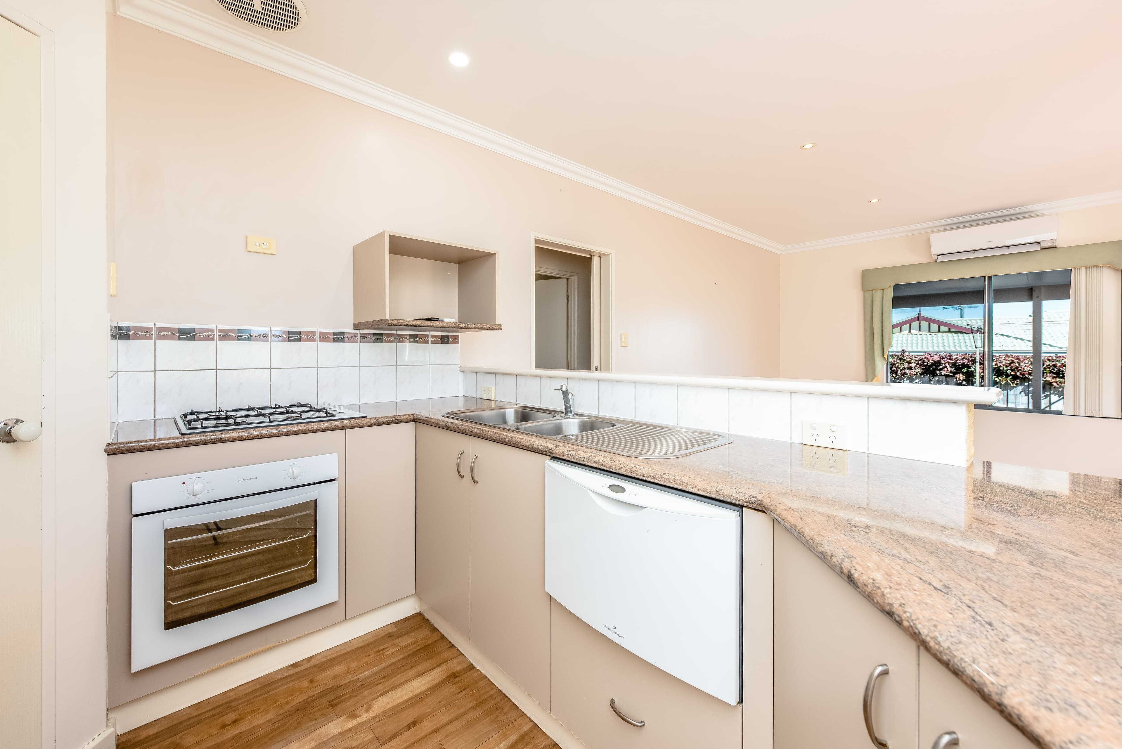 28 Seaview Boulevard, Wandina WA 6530, Wandina - Thumbnail 5