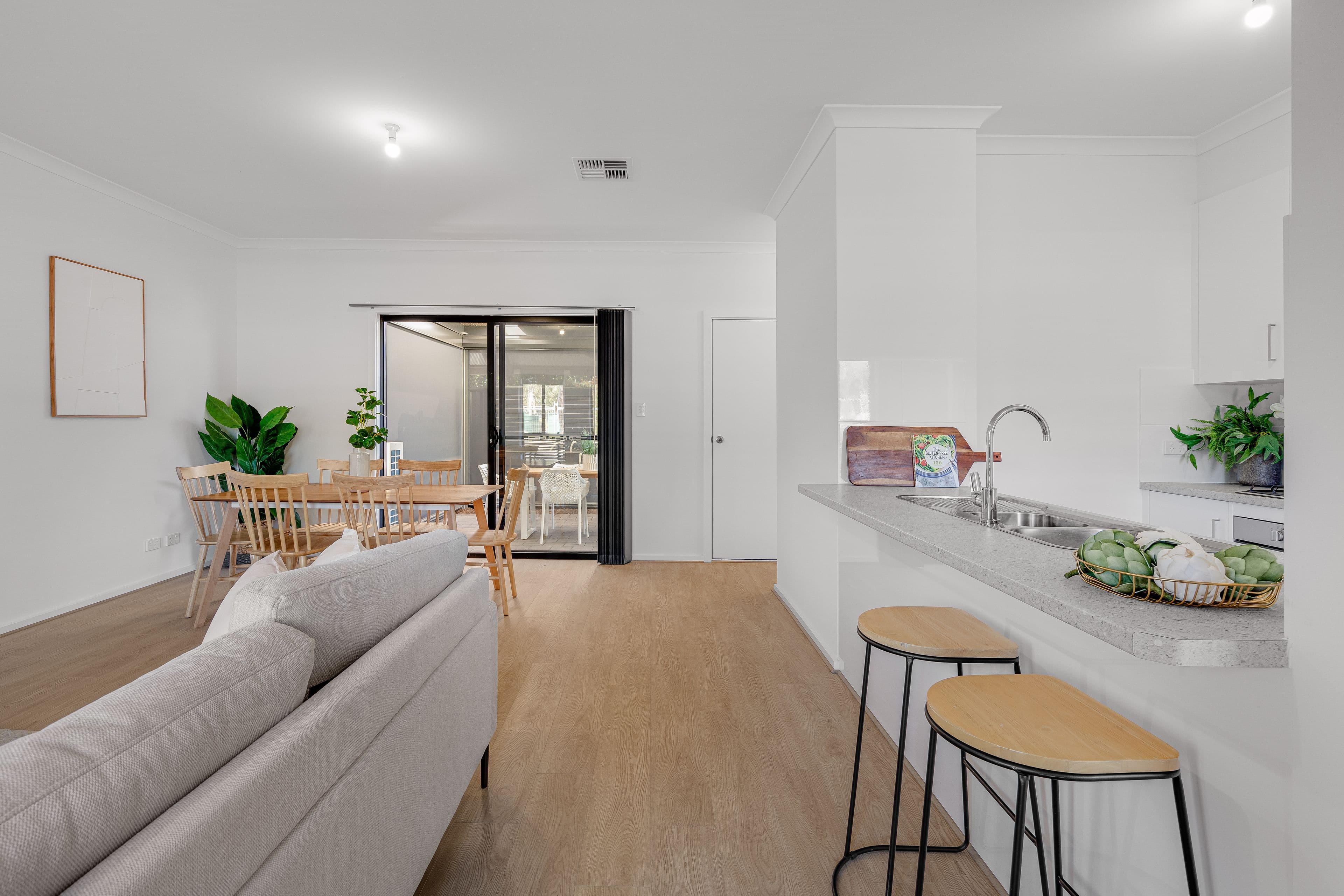 64 Rolleston Avenue, Salisbury North SA 5108, Salisbury North - Thumbnail 7