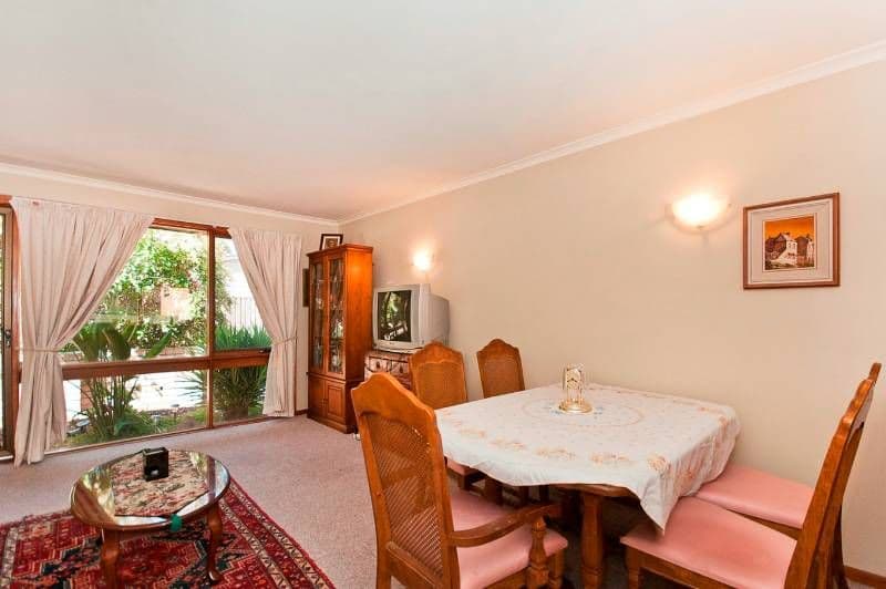 24 Booth Street, QUEANBEYAN NSW 2620, Queanbeyan East - Thumbnail 3