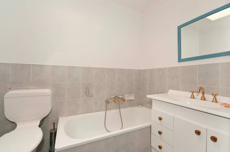 24 Booth Street, QUEANBEYAN NSW 2620, Queanbeyan East - Thumbnail 8